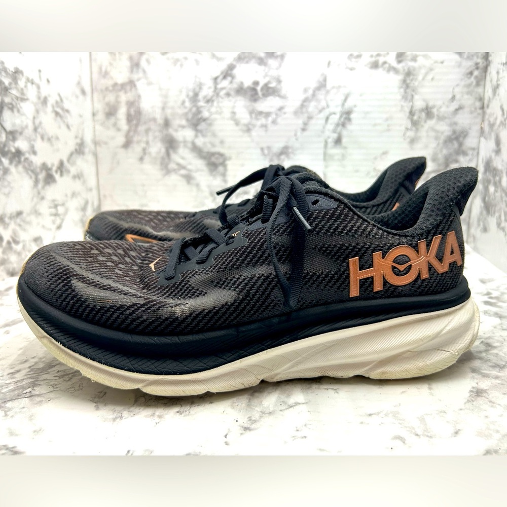 Women’s Hokas Size 8.5